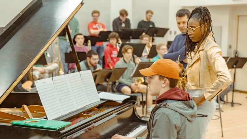 Jazz saxophonist Lakecia Benjamin leads a master class for Virginia Tech musicians. Photo by Lev Birman